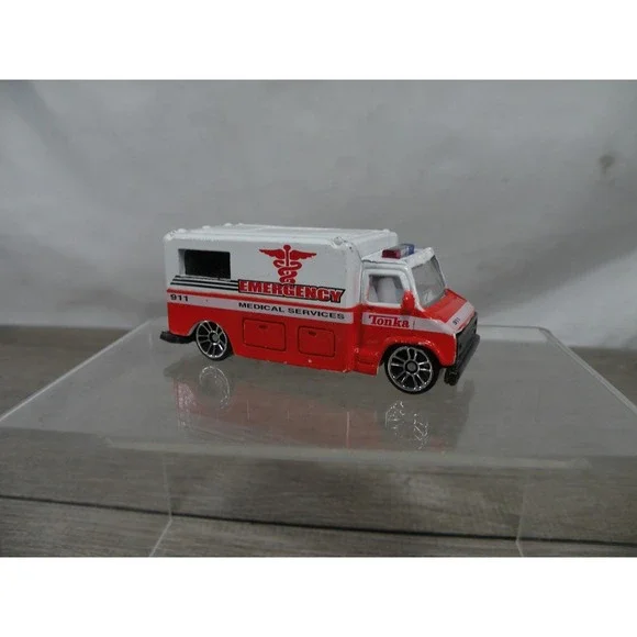Tonka Emergency Medical Services 911 Ambulance Diecast Toy Vehicle Red White