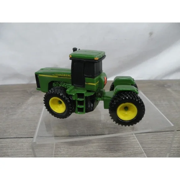 John Deere Articulated Tractor Diecast Toy Farm Vehicle Green Yellow Model