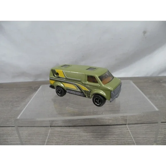 Matchbox 2006 Chevy Van MB709 Green Yellow Stripes 1974 Chevrolet Diecast Toy