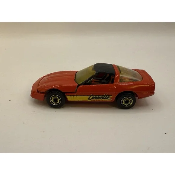 Hot Wheels 1984 Corvette Red Diecast Car w/ VETTE Display Case Malaysia