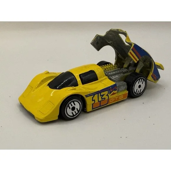 Hot Wheels Sol-Aire CX4 Yellow #13 GTS 1983 Malaysia Diecast w/ Case