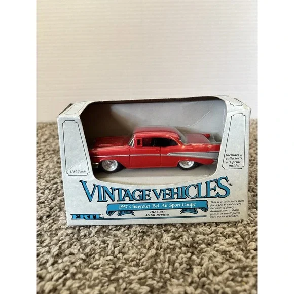 ERTL 1:43 DieCast 1957 CHEVY BEL AIR SPORT COUPE Vintage Vehicles (Red)