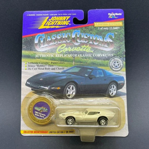 Johnny Lightning Classic‎ Customs 1965 Chevrolet Chevy Corvette Mako Shark 1/64