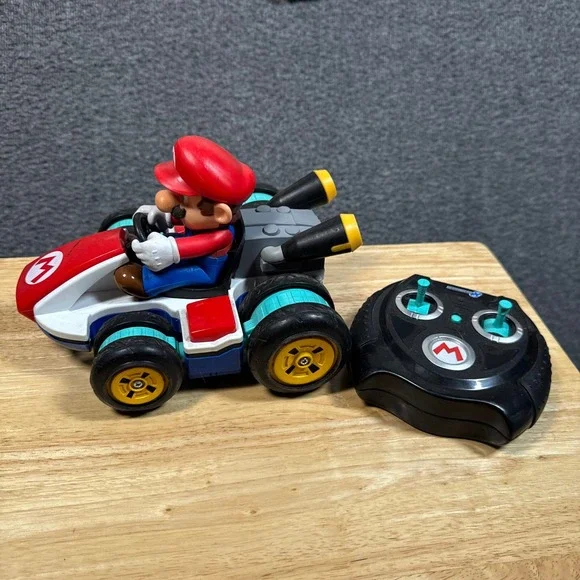 Jakks Mario Kart RC Car Kids OS Red Anti-Gravity‎ Mini Racer Remote Control Toy
