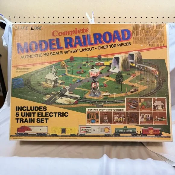 Vintage Life Like HO Scale Santa Fe Model Railroad Train Set #8892