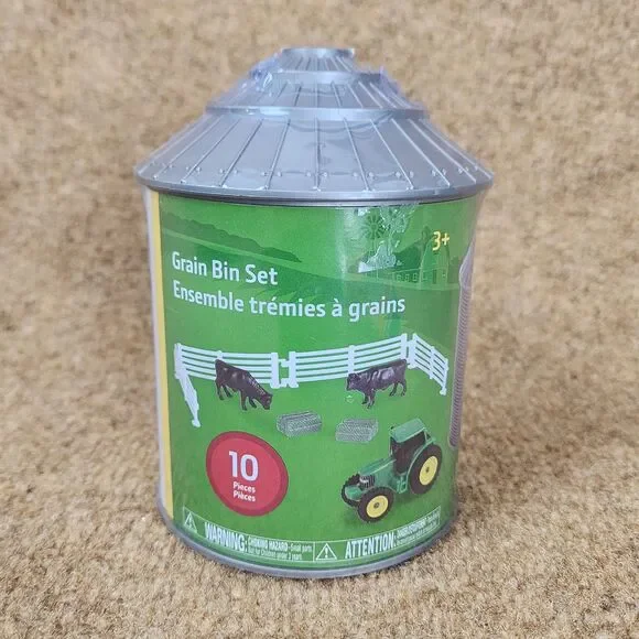NEW Brand New 1:64 Ertl Tomy John Deere Grain Bin Tractor & Cow Farm Set 10 Pcs.