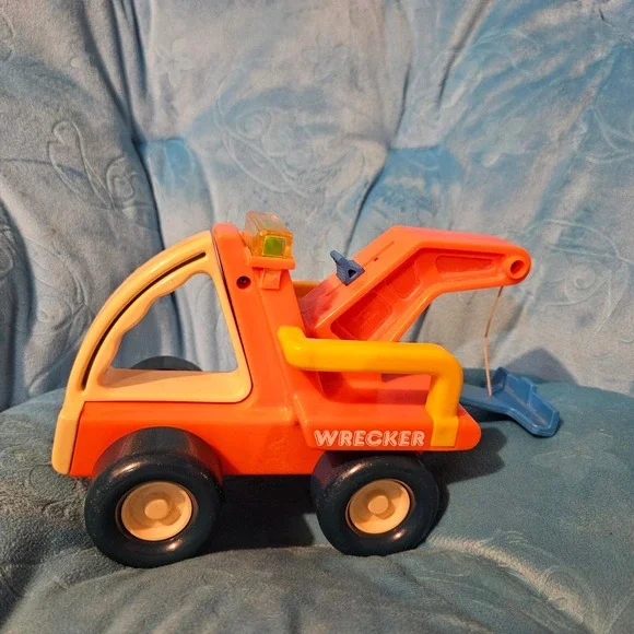Vintage Buddy L Mack WRECKER Tow Truck Toy Car Orange Plastic‎ Toy for Kids