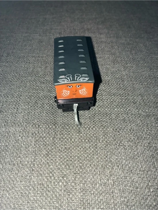 Thomas & Friends Sodor Safari Annie Die-Cast Metal Toy Train Car