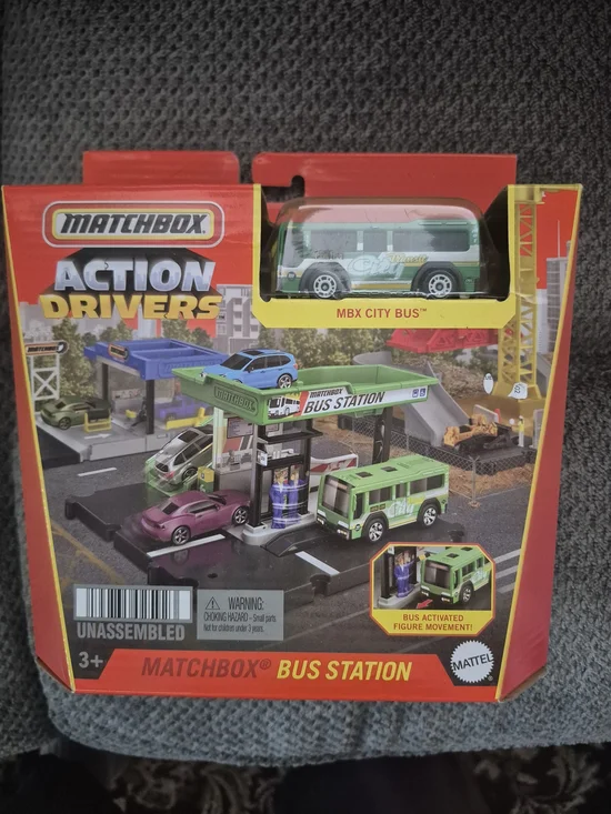 Matchbox Action Drivers Bus Station W/MBX City Bus 1/64 Playset New Htf