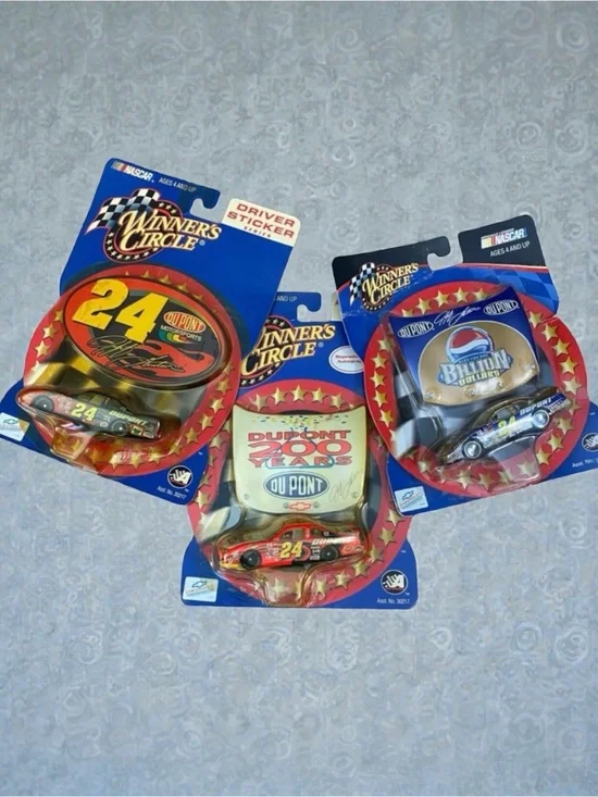Winner's Circle NASCAR Lot - Jeff Gordon #24 Dupont & Billion Dollars