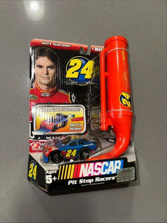 Jeff Gordon NASCAR Pit Stop Racers Toy Car - Red/Blue
