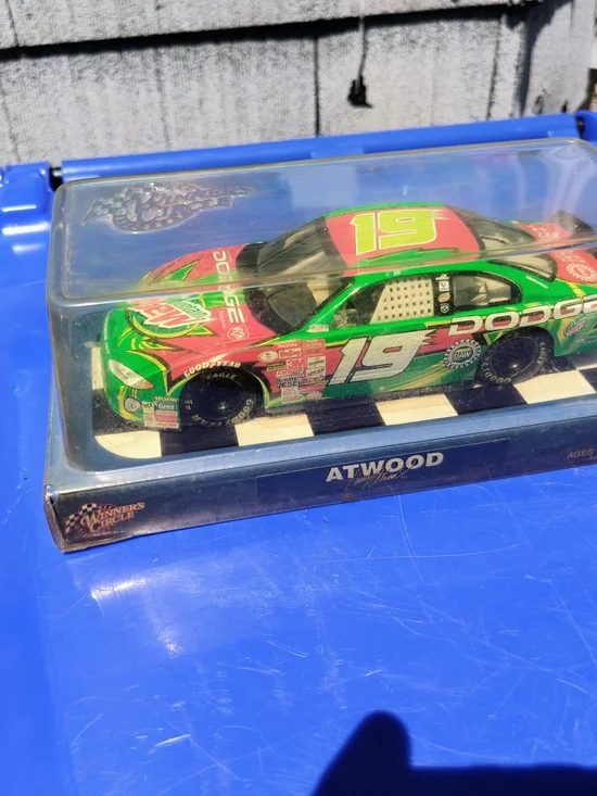 Die-Cast Mountain Dew 19 Dodge Nascar Toy Car - Green 1/24 Scale Dated 2002