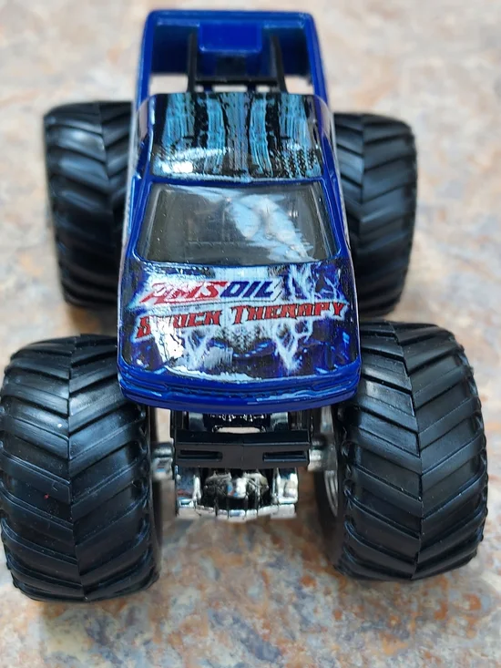 Hot Wheels AMS Oil Shock Therapy Monster Jam Truck 1/64 Scale Diecast Matel