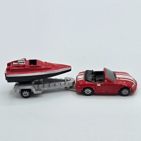 Vtg Micro Machines Mattel 1997 Speed Boat‎ & Car Hauler Red Hot Wheels