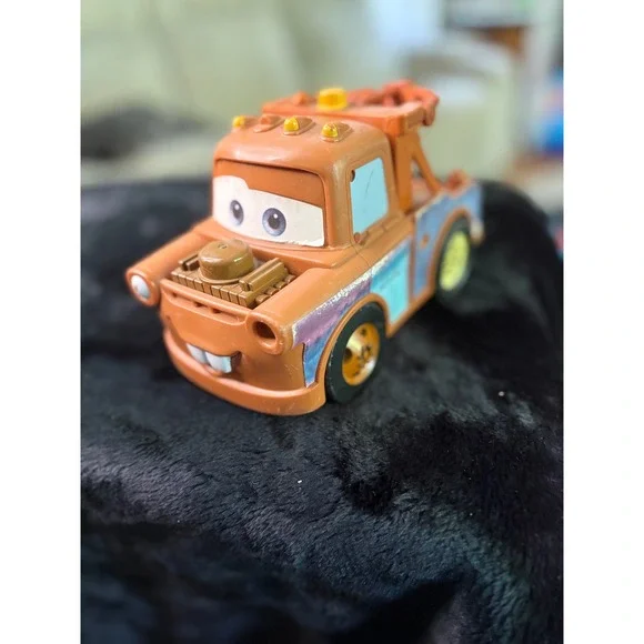 Disney Pixar Cars Tow Mater RC Truck Mattel 49MHz Brown Radiator Springs Toy