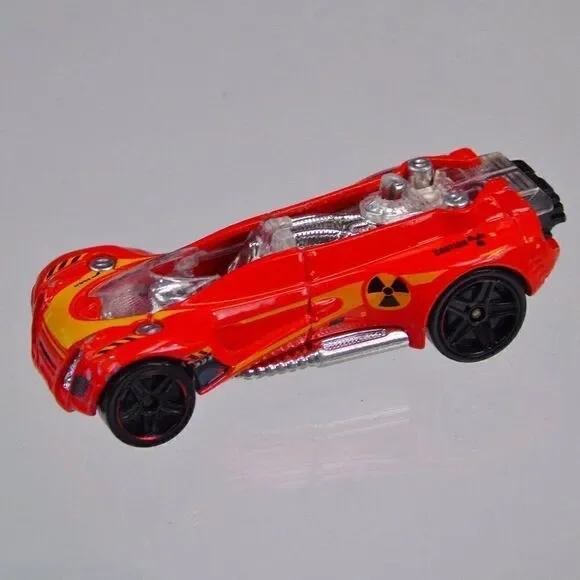 Hot Wheels Gearonimo Orange Yellow Track Stunts Diecast Car Mattel 2011