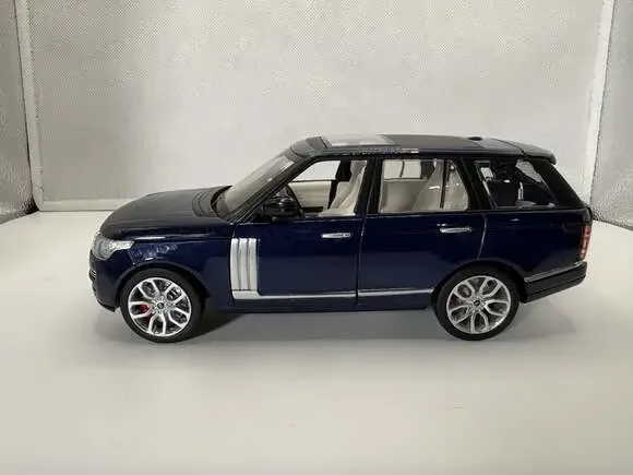 Lynco Products 1:26 Scale Land Rover Range Rover Diecast Model Car