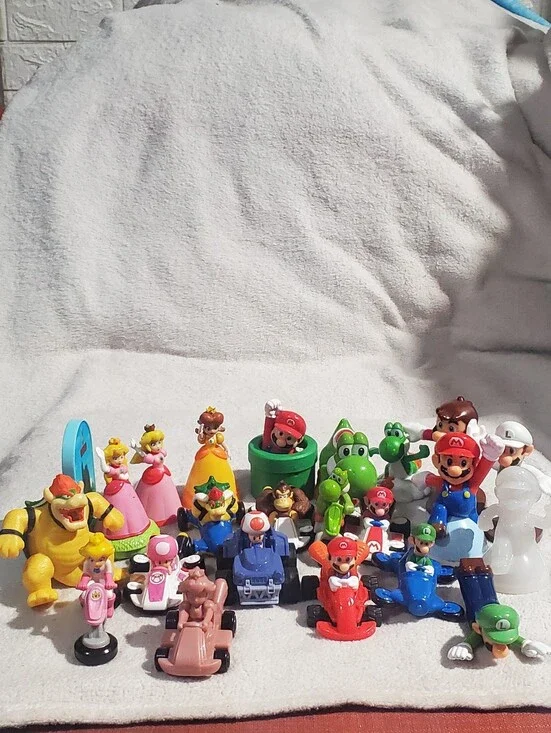 Super Mario BROS McDonald's Toy Set - Multicolor Figures and Karts