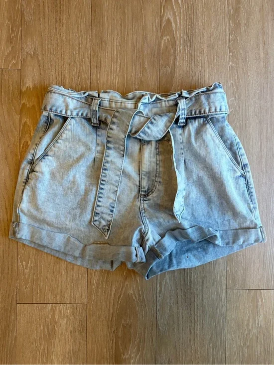 Light Blue Shortie Super High Rise Paperbag Waist Denim Shorts w/ Tie Belt