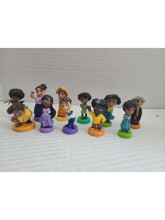 Disney Encanto Mi Familia 11 Mini Figures by JAKKS Pacific