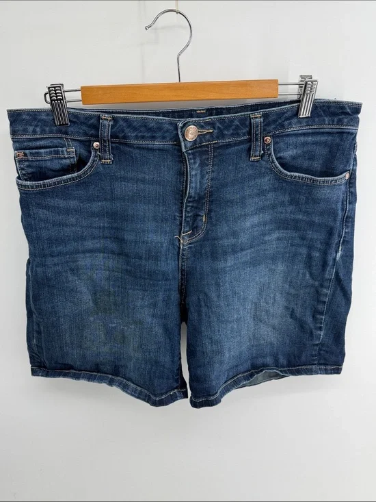 Seven7 The Weekend Short stretch hi rise long inseam denim jean shorts sz 10