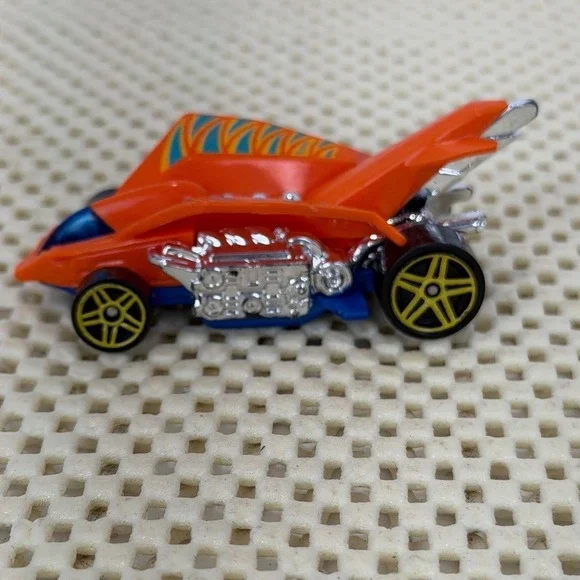 Hot Wheels Turbo Rooster Orange Blue 2016 Mattel Diecast Toy Car 1/64‎ Scale EUC