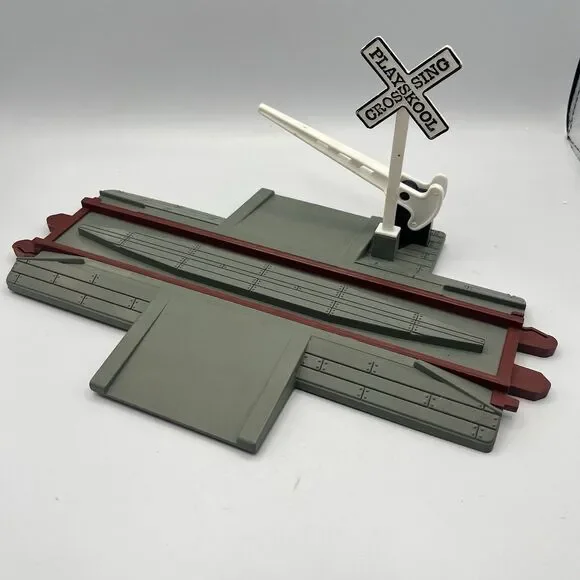 1988 Playskool Express Train Track Road Crossing Replacement Part Rerailer