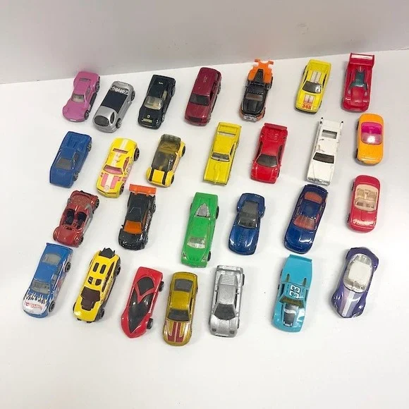 27 Pc Lot Hot Wheels Die Cast Vintage to Modern‎ Racing Race Cars