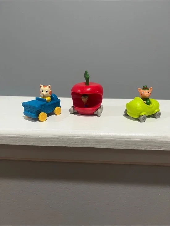 Richard Scarry happy meal car toys (3)