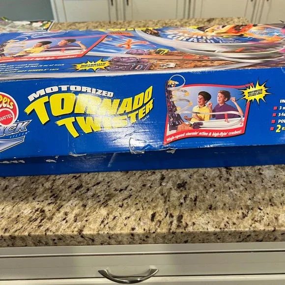 Hot Wheels Motorized Tornado Twister Track Set 2000 Mattel Vintage 25771 no cars