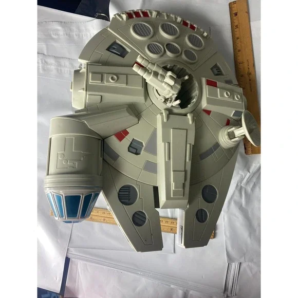 Disney Store Star Wars Millennium Falcon Large Toy Vehicle / Playset‎