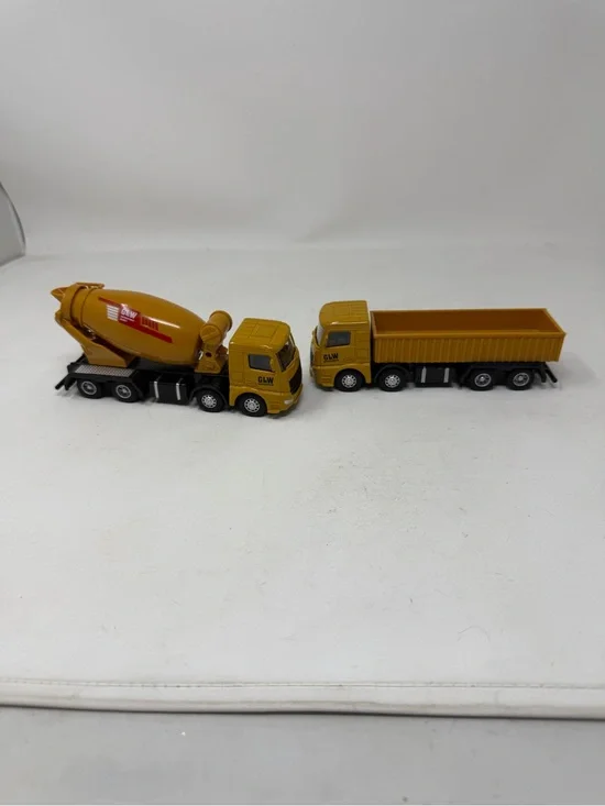 Diecast Construction Trucks Lot Of 2 1/55th Cement Truck GLW Engineering Series