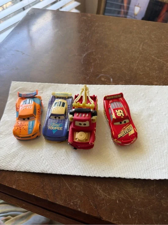 Disney Pixar Toys lighting McQueen mater glow racers race car toys Disney cars