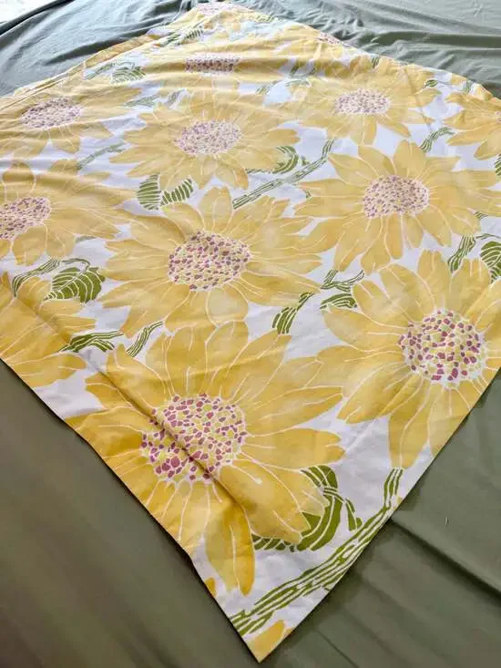 Pottery Barn Floral Sunflower Print Pillow Sham