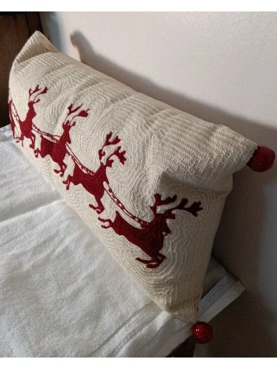 Pottery Barn Santa Sleigh Bells Crewel Embroidered Couch Pillow Reindeer