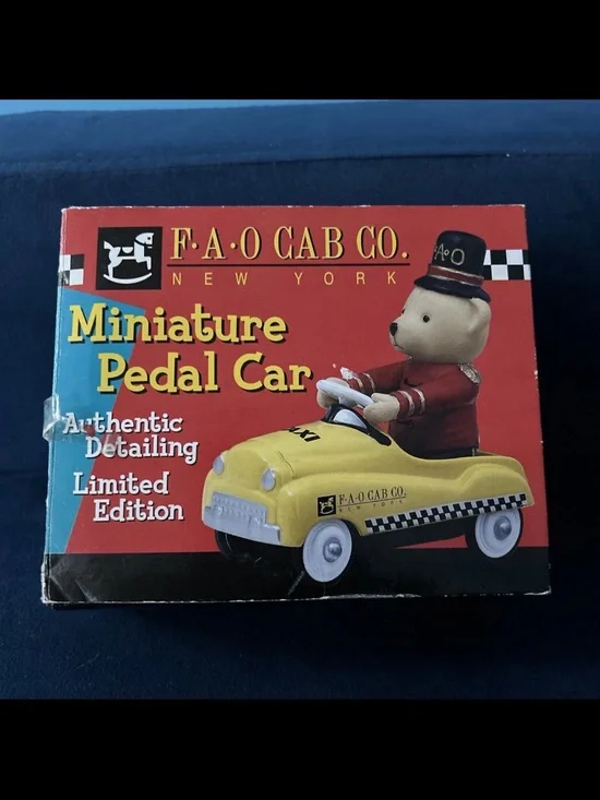 FAO CAB CO. NEW YORK 1/12 SCALE DIECAST METAL MINIATURE PEDAL CAR with BOX