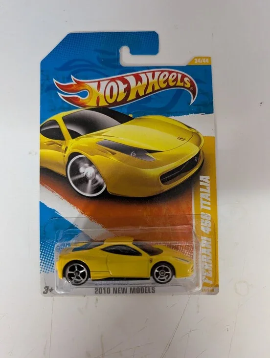 Hot Wheels 2010 New Models Ferrari 458 Italia (Yellow) F52