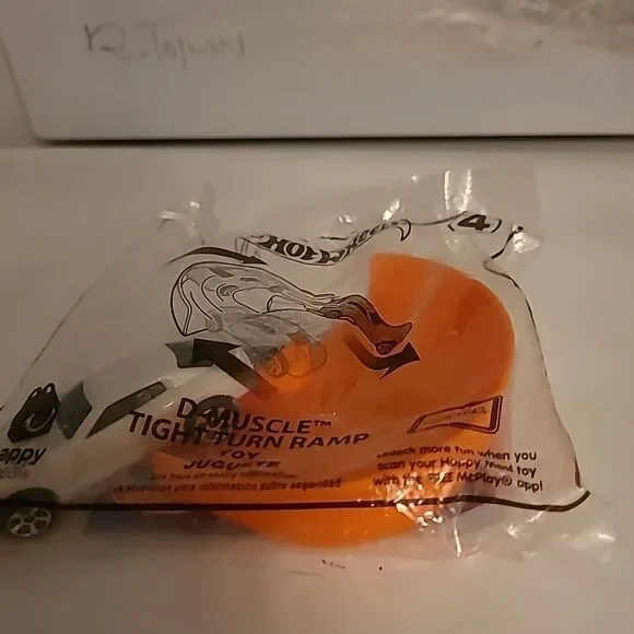 Hot Wheels 2019 Happy Meal  Toy