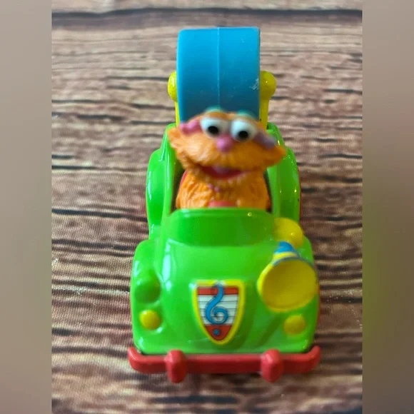Sesame Street Toy Car Diecast Series 1994 - Zoe‎