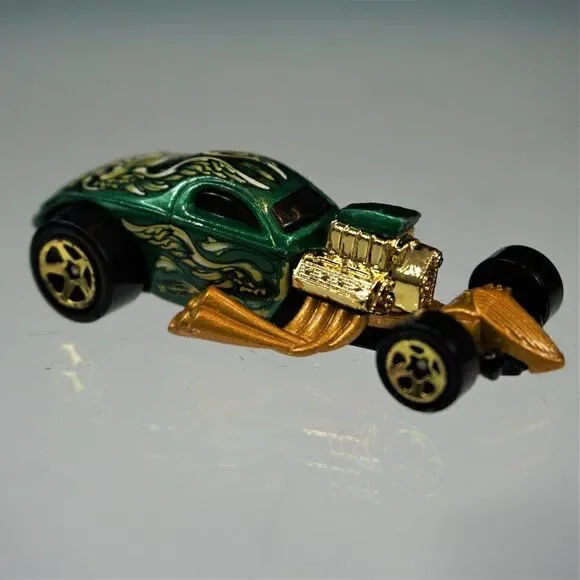 2002 Hot Wheels 1/4 Mile Coupe Dragster Diecast Toy Car
