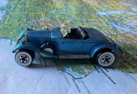 VINTAGE ‘82 Hot Wheels Rolls Royce Phantom II Metallic Blue with Whitewall Tires
