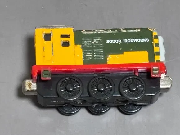 Thomas The Train Wooden Railway Iron Army Green Yellow Sidor Ironworks 2005