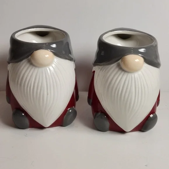 Pottery Barn Gnome Mugs Set‎ of 2 Red Grey Ceramic Holiday Christmas