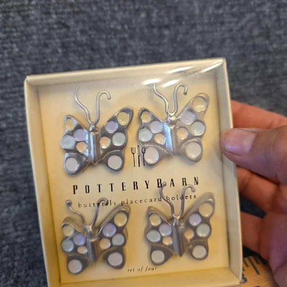Pottery Barn‎ Butterfly Placecard Holders Set Of 4 Silver Enamel Polka Dot