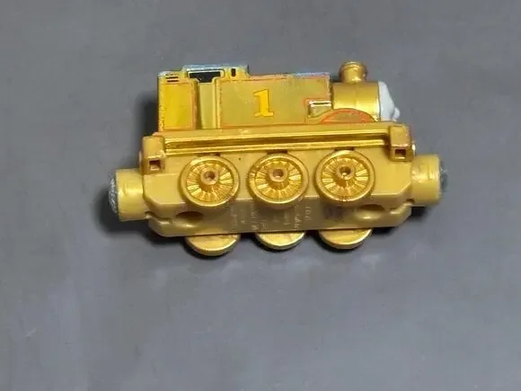 Thomas Friends Take N Play 2013 Gold Thomas Special Edition Engine Train Mattel