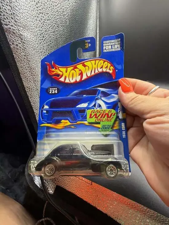 2001 Hot Wheels Collector No. 234 1936 Cord Die-Cast Car