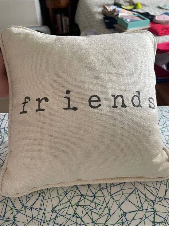 EUC Pottery Barn Friends Cream Accent Throw Pillow - 12x12