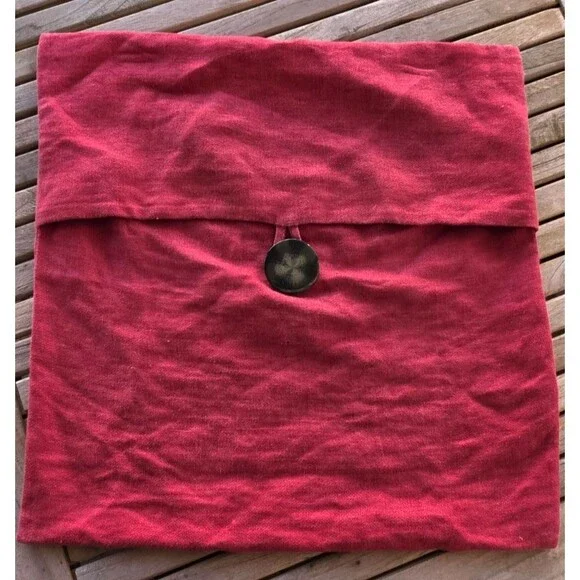 Pottery Barn Linen Pillow Cover Wood Button 18” X 18” Red 8539371