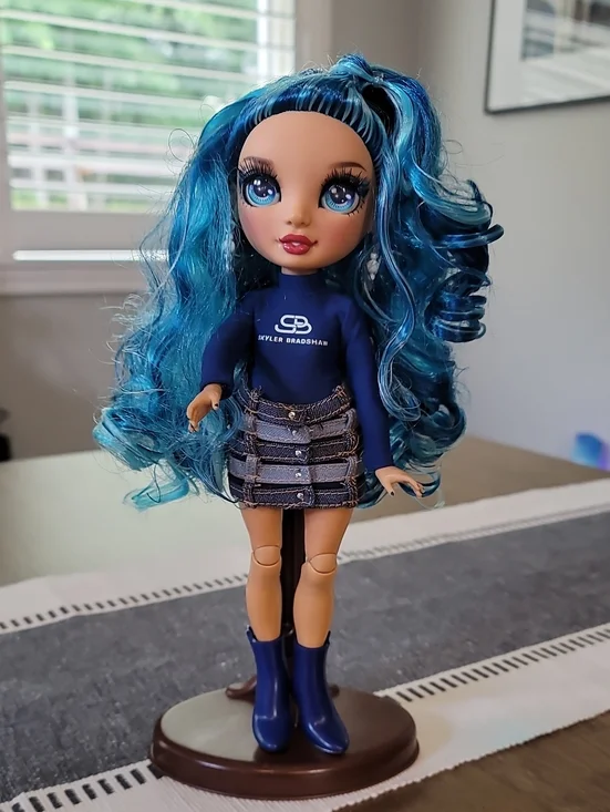 Rainbow High Skylar Bradshaw Dream & Design Fashion Studio 10.5