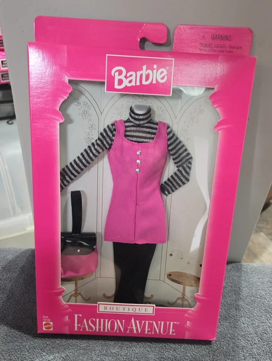 Vintage 1997 Barbie Boutique Fashion Avenue Pink Jumper Striped Shirt NIB 18136